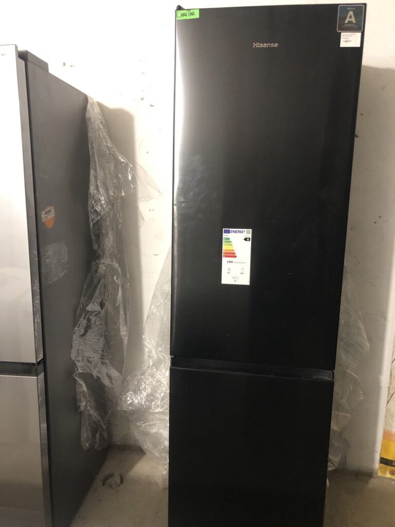 Холодильник Hisense RB440N4AFA.Не був у вжитку.
