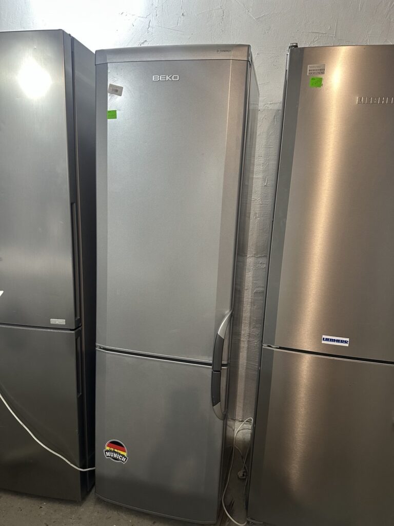 Двох камерний холодильник Beko