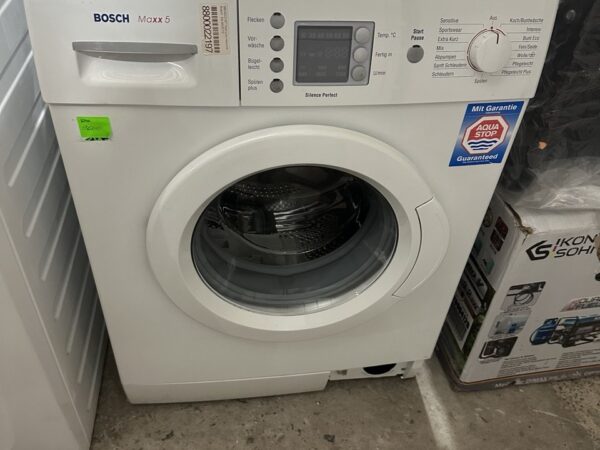 Пральна машина Bosch 5 кг завантаження.Вузька.