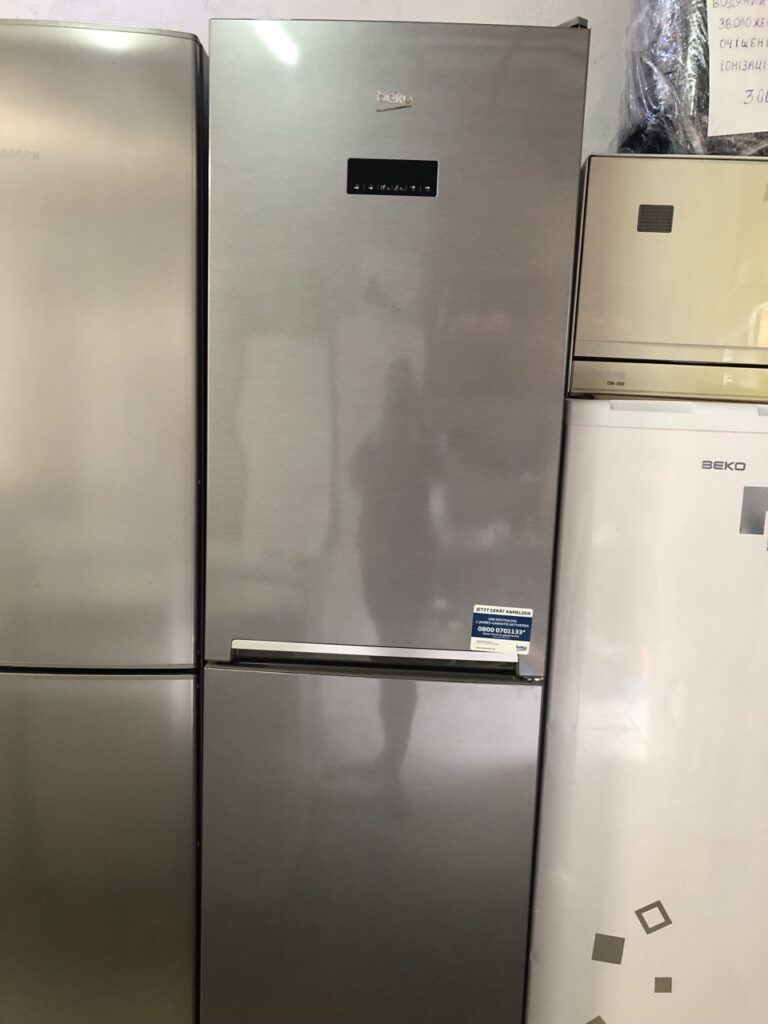Холодильник BEKO RCNA386E30ZXB (Стан нового)