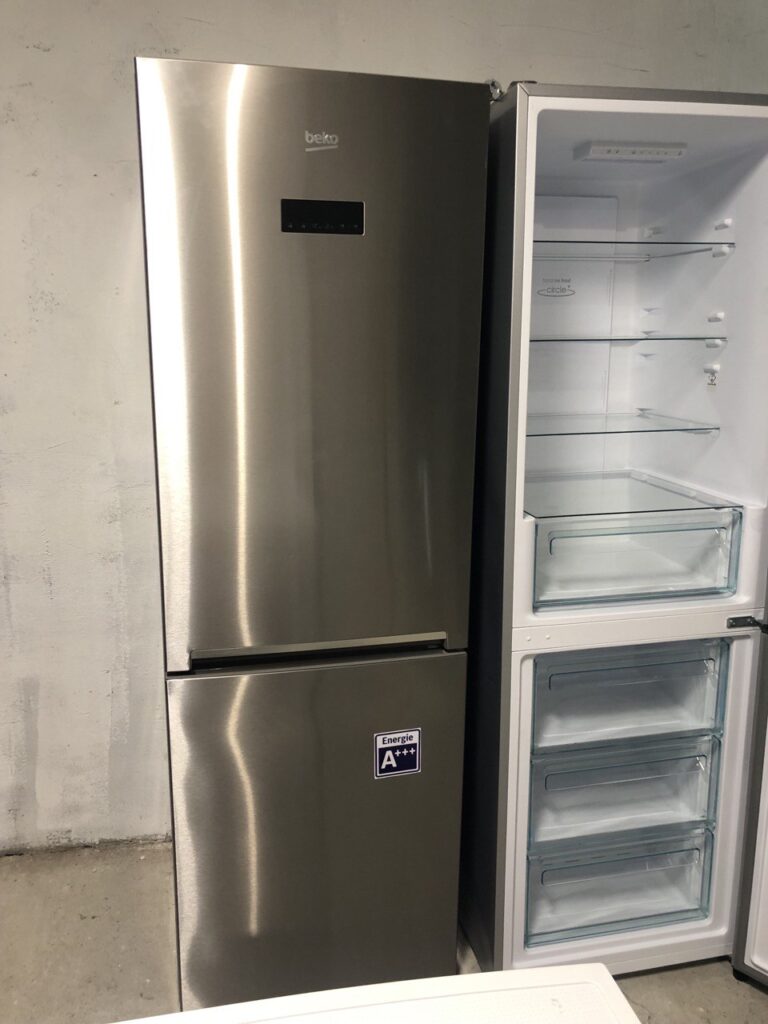 Холодильник BEKO No Frost.